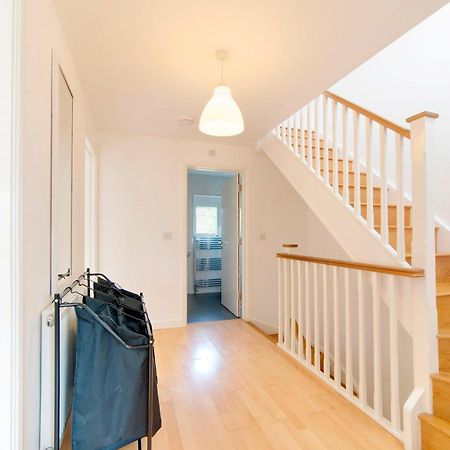 קאמברידג' Pass The Keys 49 Byron Square Modern And Spacious 3 Bed Home With Free Parking מראה חיצוני תמונה