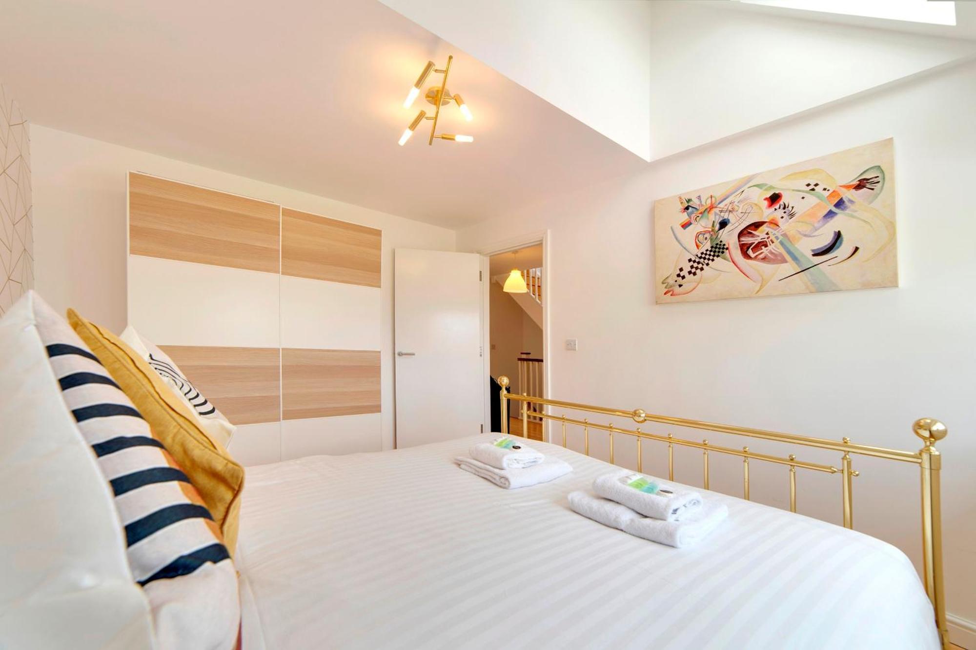 קאמברידג' Pass The Keys 49 Byron Square Modern And Spacious 3 Bed Home With Free Parking מראה חיצוני תמונה