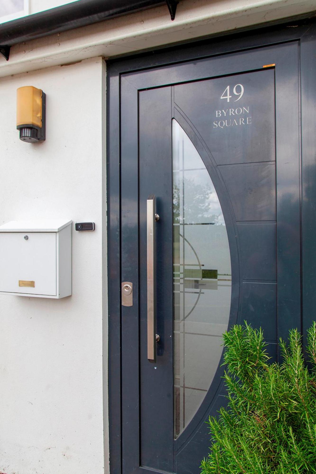 קאמברידג' Pass The Keys 49 Byron Square Modern And Spacious 3 Bed Home With Free Parking מראה חיצוני תמונה