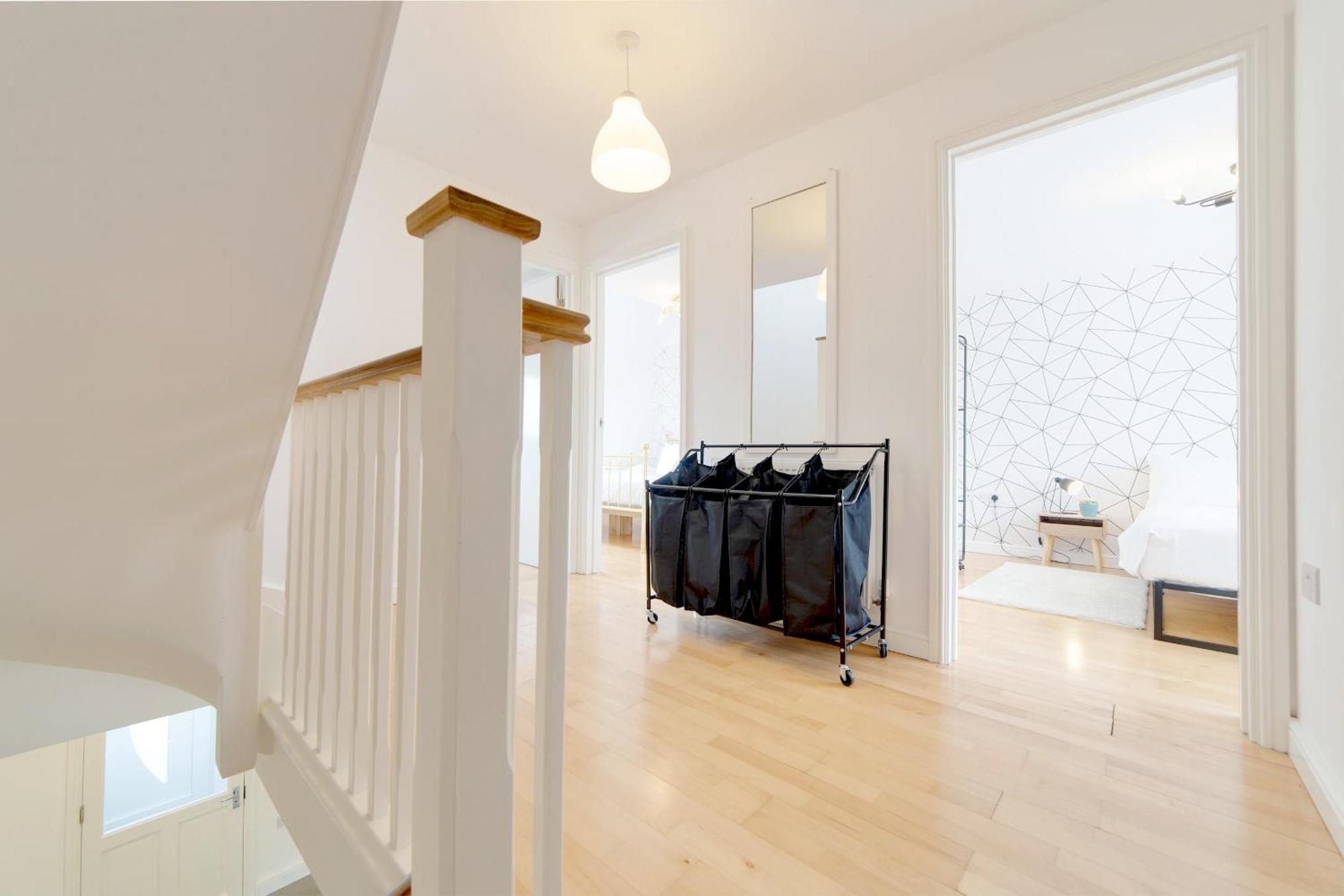 קאמברידג' Pass The Keys 49 Byron Square Modern And Spacious 3 Bed Home With Free Parking מראה חיצוני תמונה